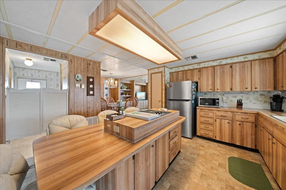 Photo of 1948 Mango Street NE