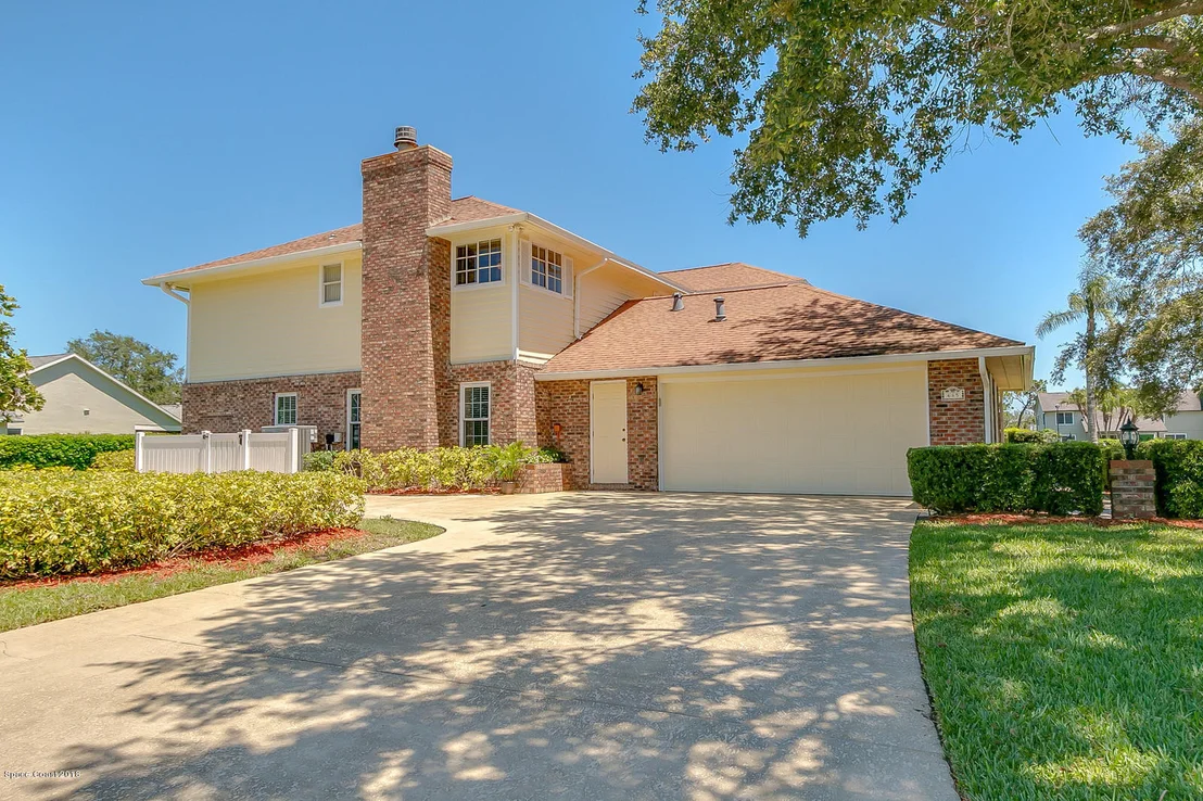 Photo of 685 Woodbridge Drive