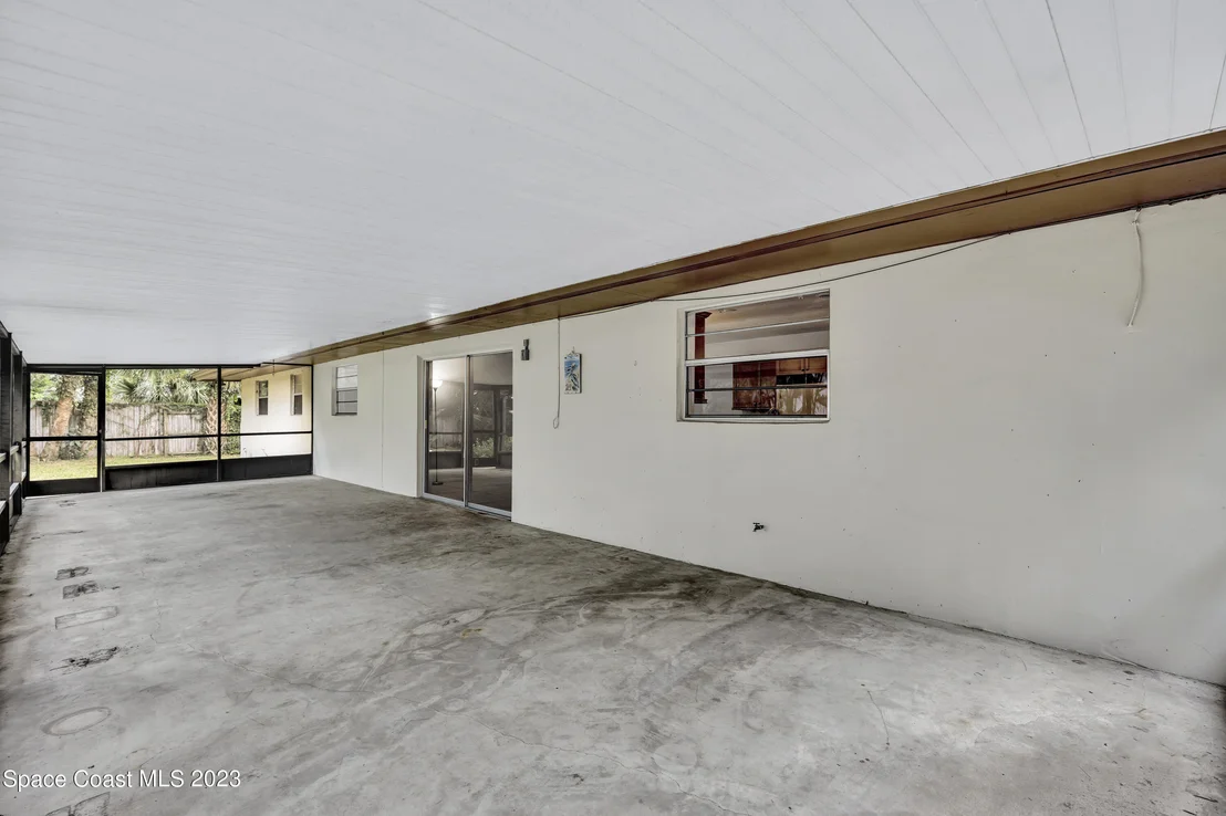 Photo of 521 Andrews Drive