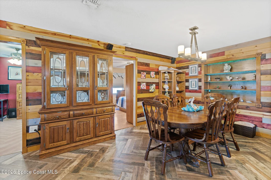 Photo of 1497 Hendren Drive