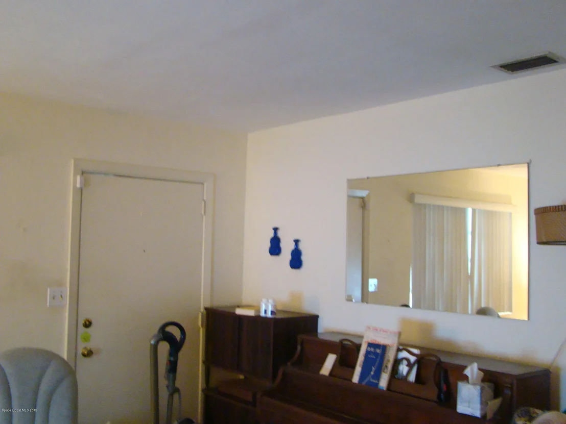 Photo of 1211 Alamanda Lane
