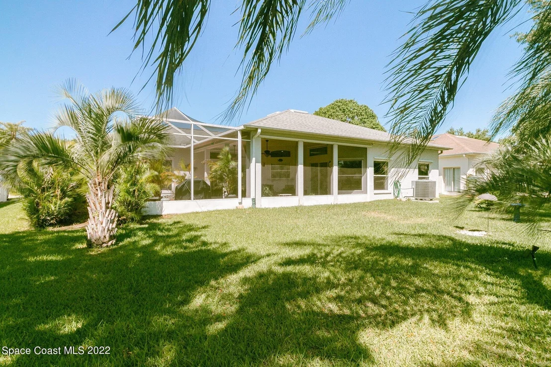 Photo of 874 Shoshone Lane