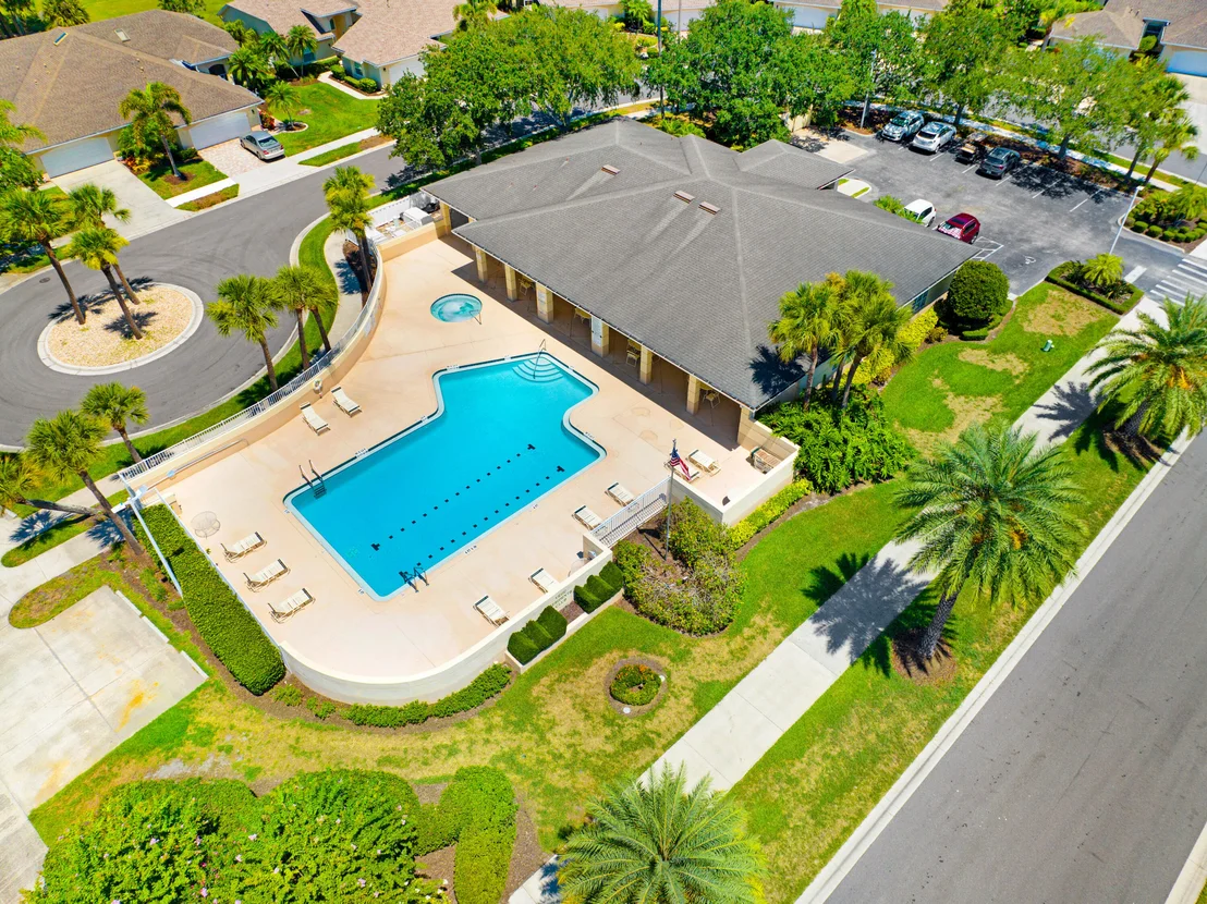Photo of 2299 Addington Circle