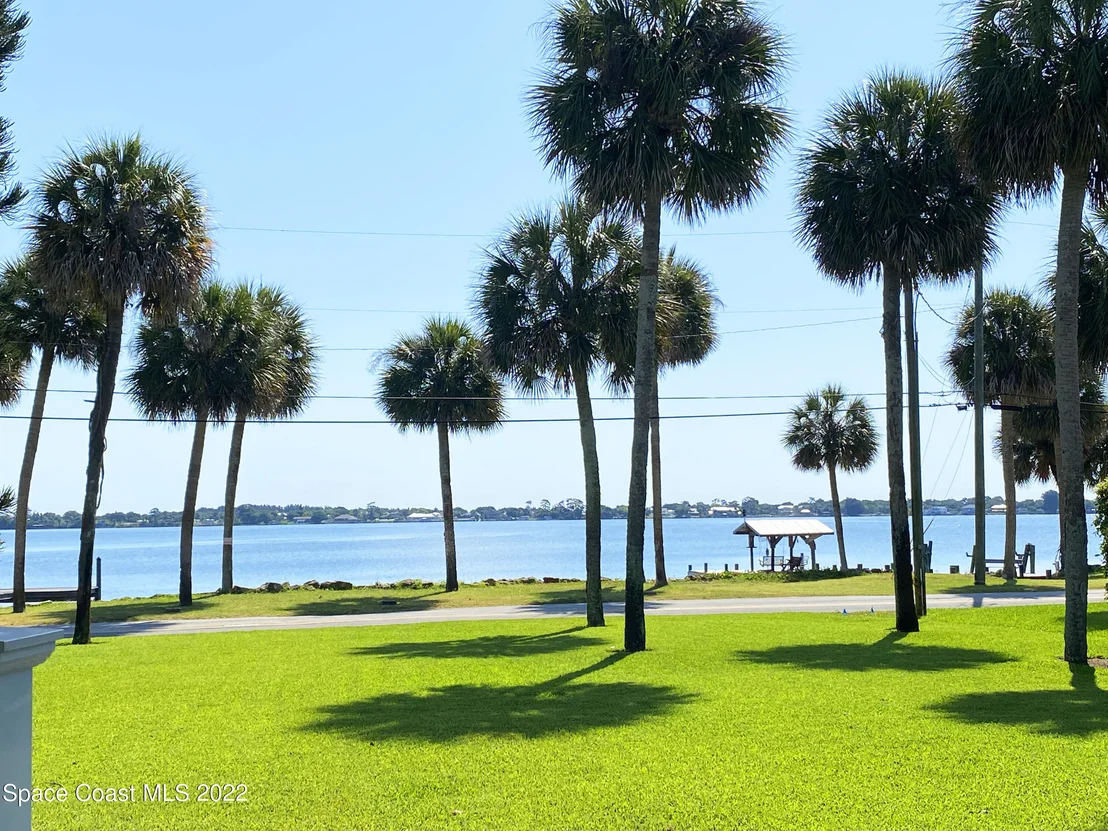 Photo of 1935 Rockledge Drive