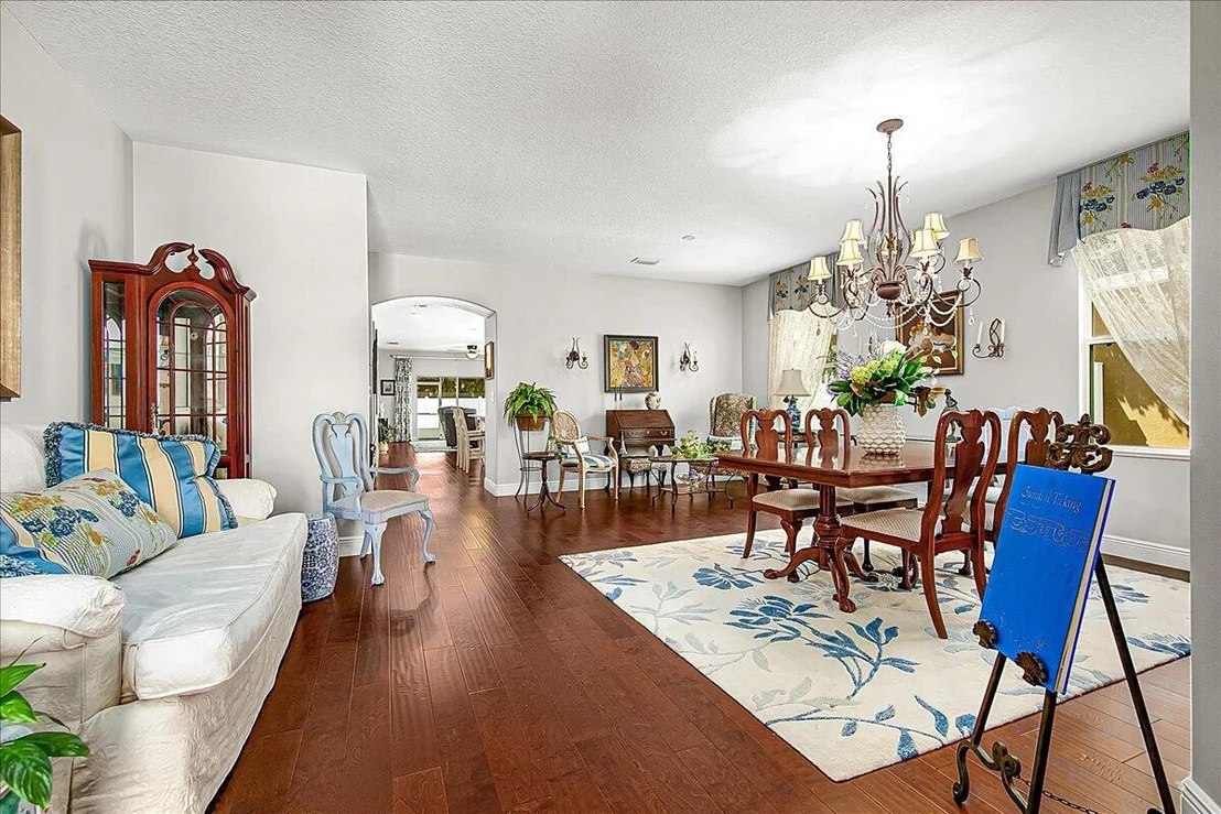 Photo of 2050 Bridgeport Circle