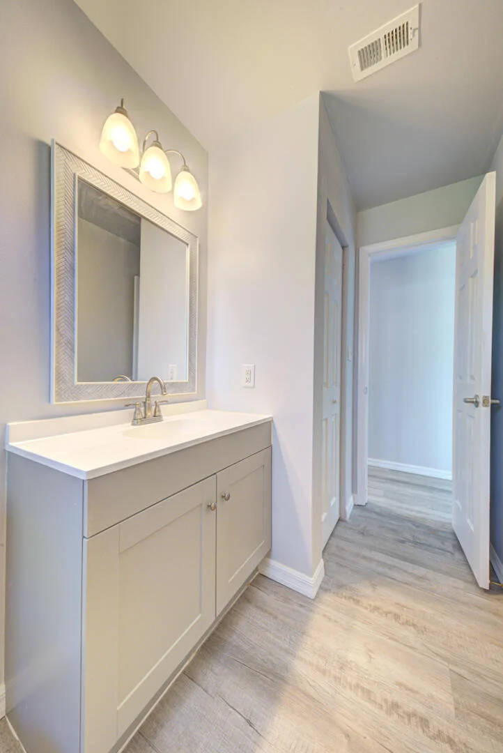 Photo of 5356 Jamaica Road