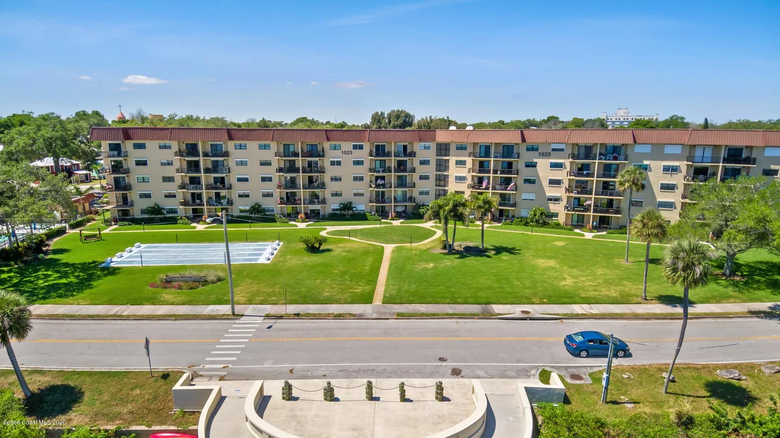 Photo of Unit 310 at 1025 Rockledge Drive