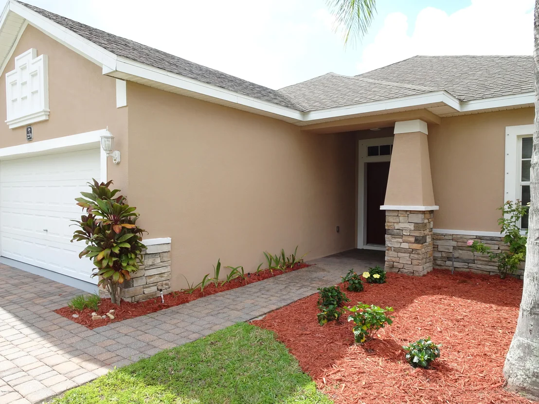 Photo of 2270 Bridgeport Circle