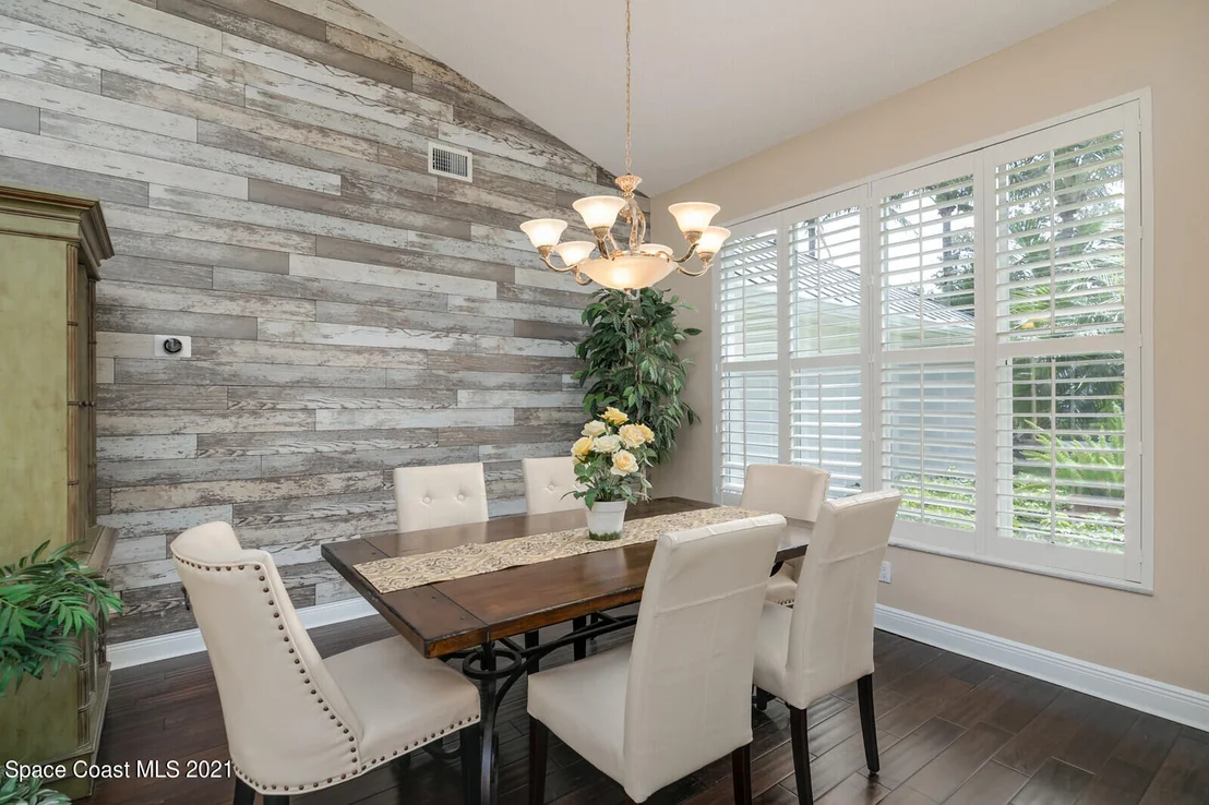 Photo of 800 Peregrine Drive