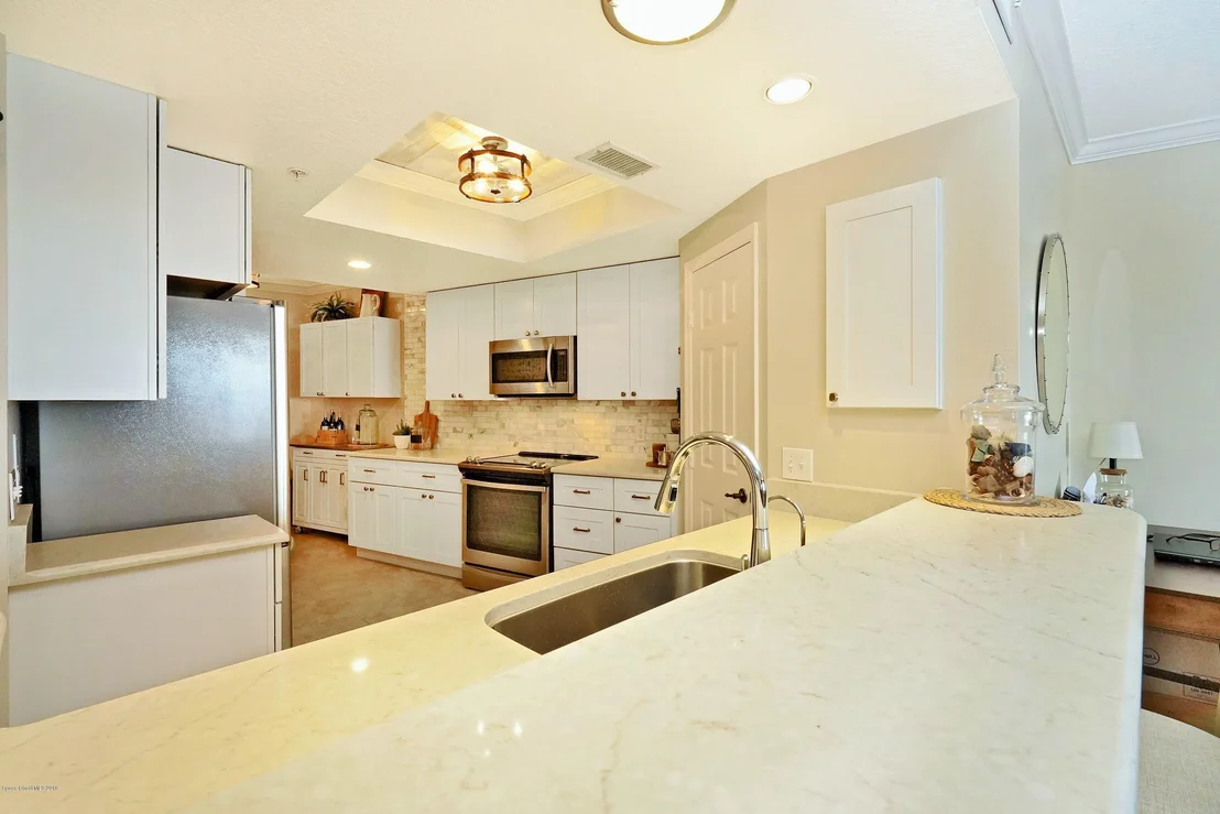 Photo of Unit 404 at 104 Riverside Drive