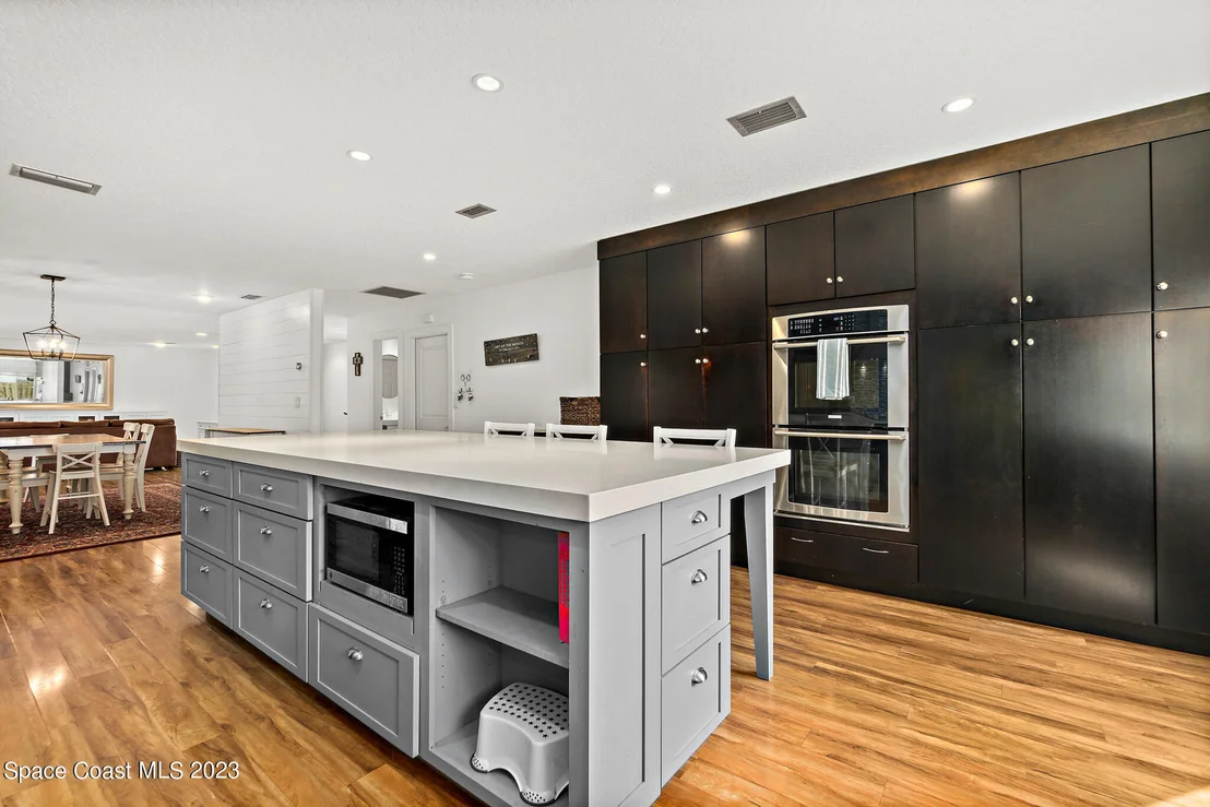 Photo of 460 Monaco Drive