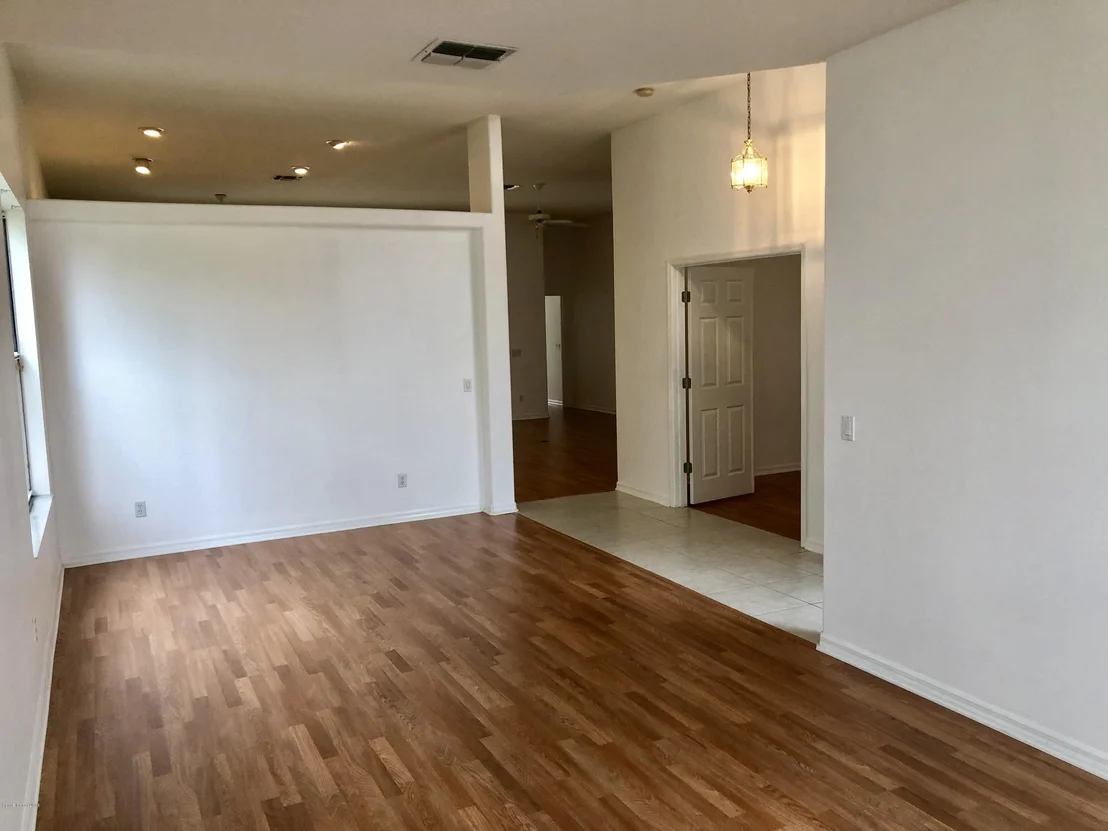 Photo of 984 Wimbledon Drive