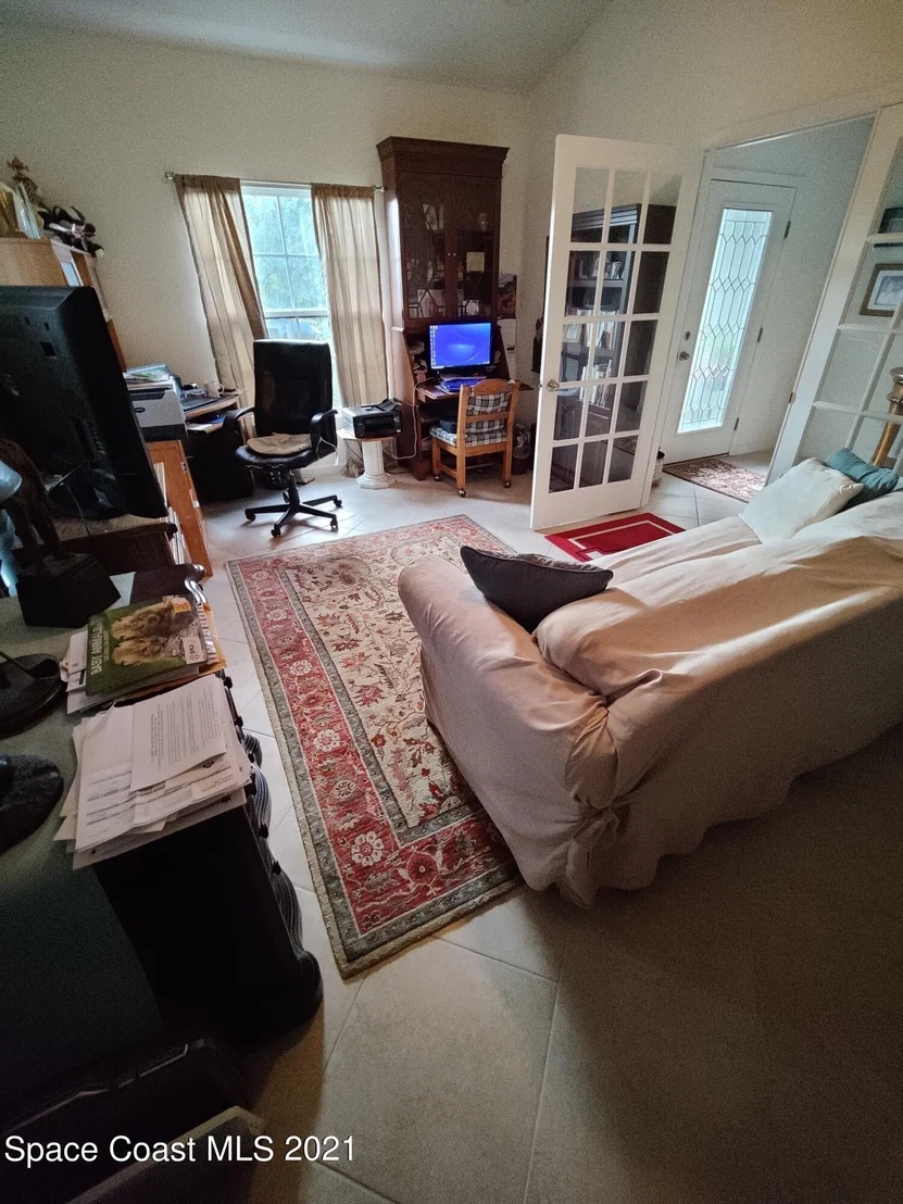 Photo of 571 Trymore Drive SE