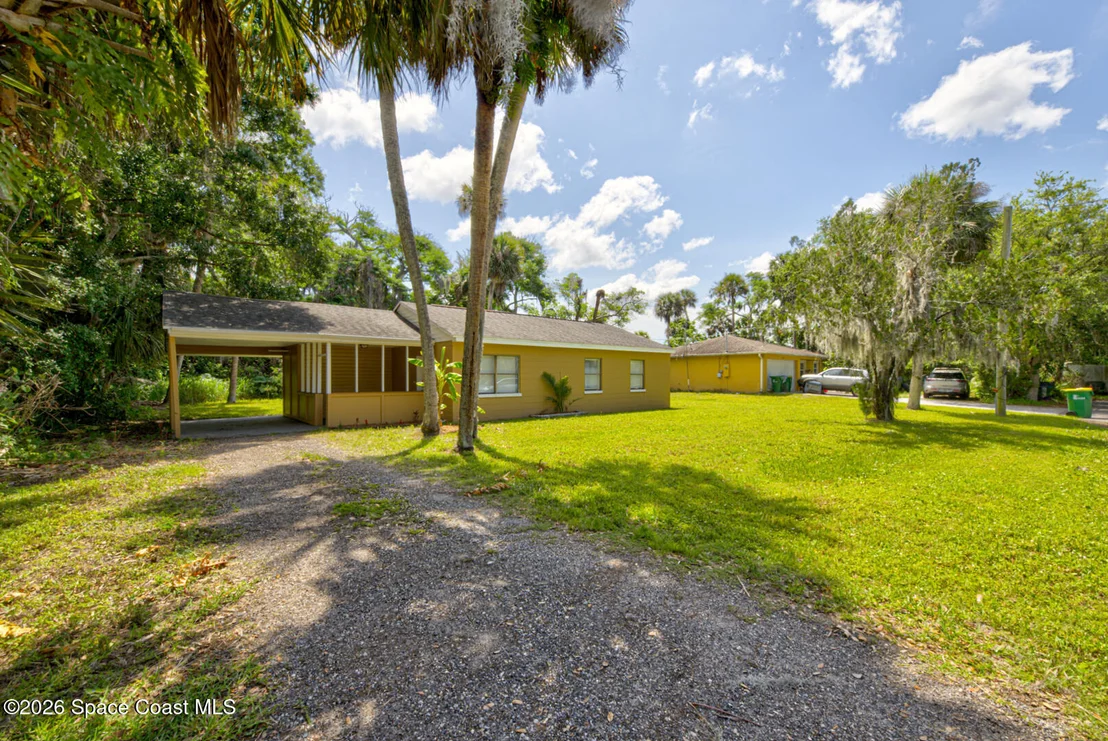 Photo of 212 Plumosa Drive
