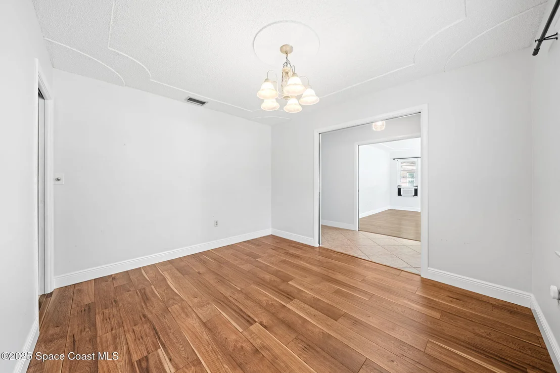 Photo of 611 Dundee Circle