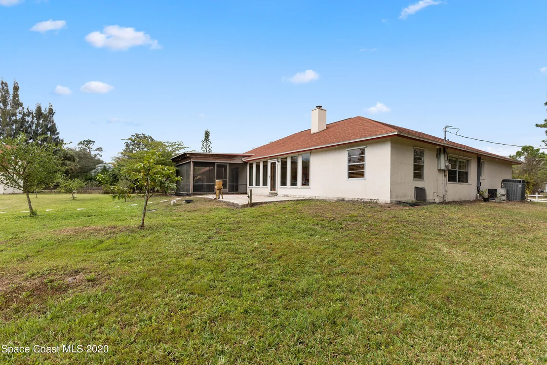 Photo of 1531 Hall Road