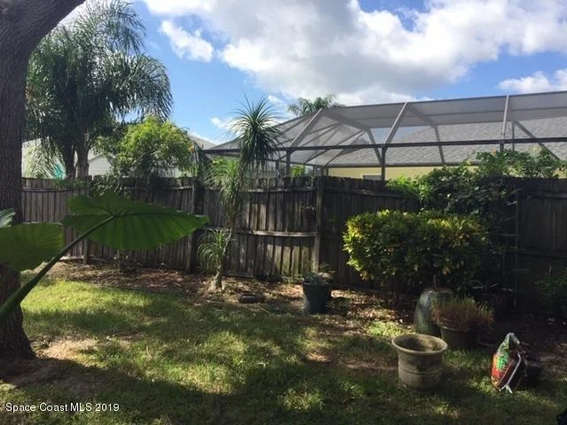 Photo of 2064 Lansing Street