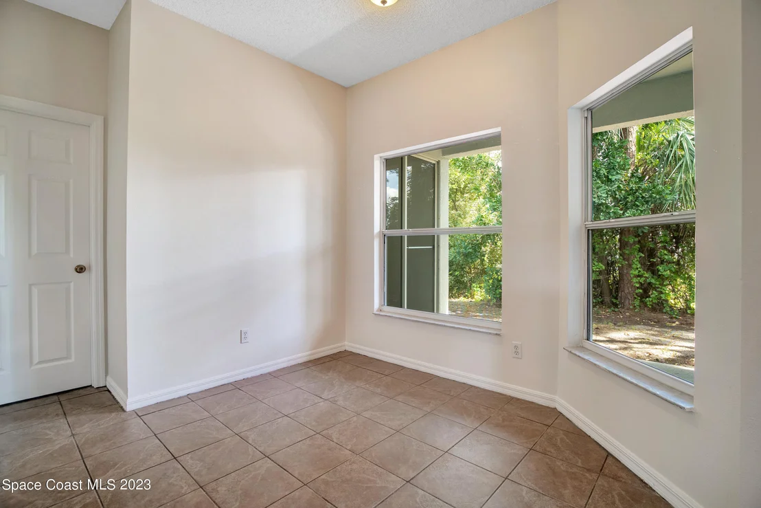 Photo of 6697 Cecil Road
