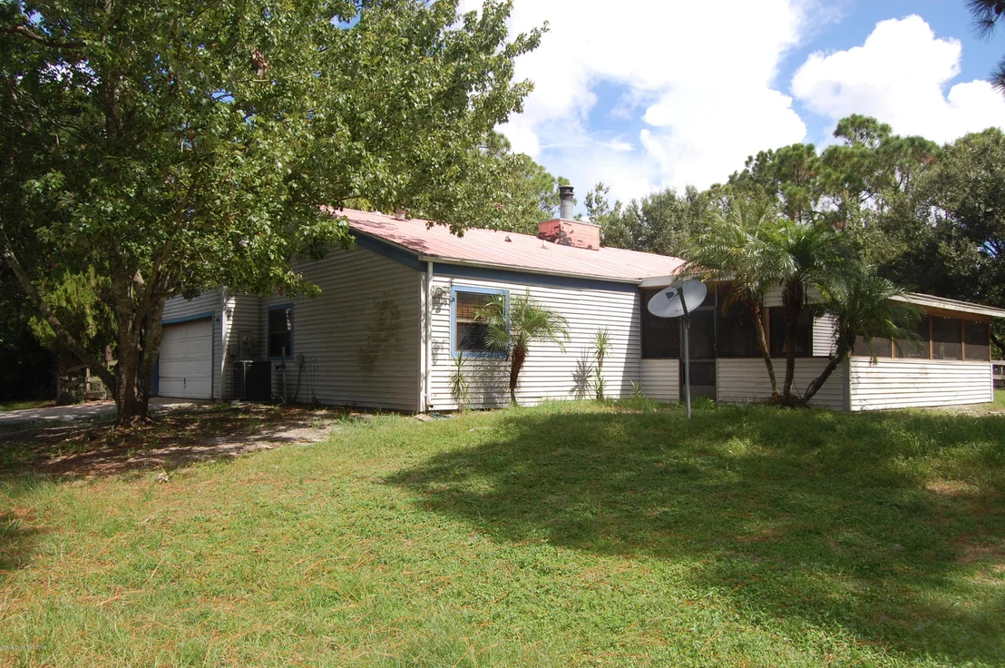 Photo of 2625 Washington Street
