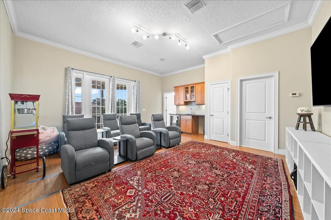 Photo of 315 Newport Drive
