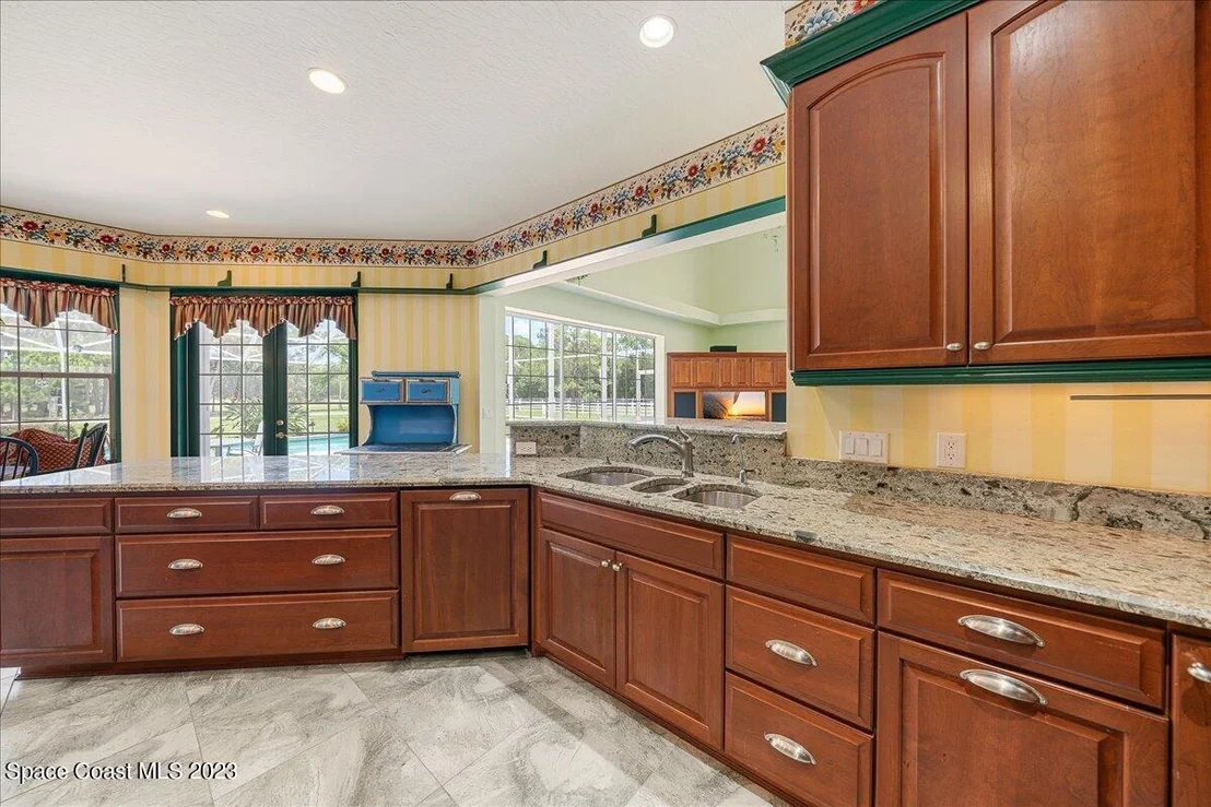 Photo of 4650 Rayburn Road