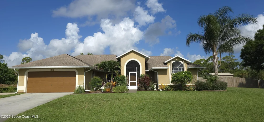 Photo of 212 Nemo Circle NE