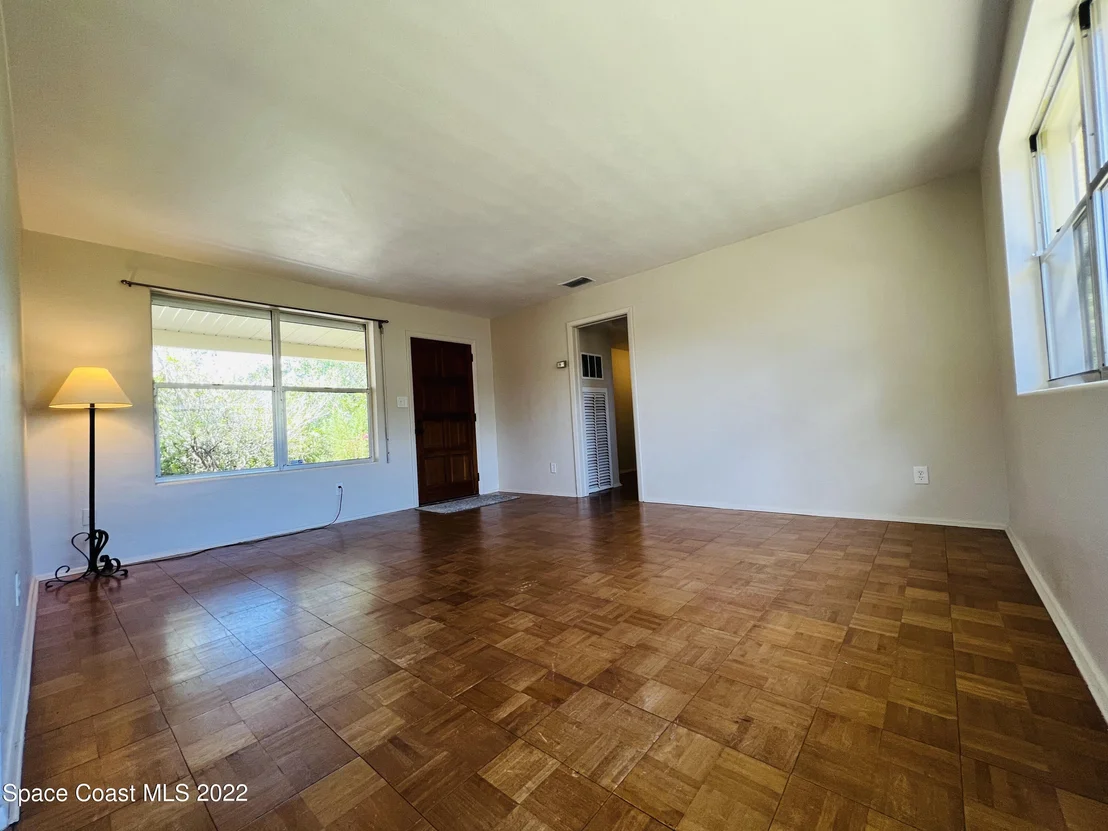 Photo of 1207 Duke Way