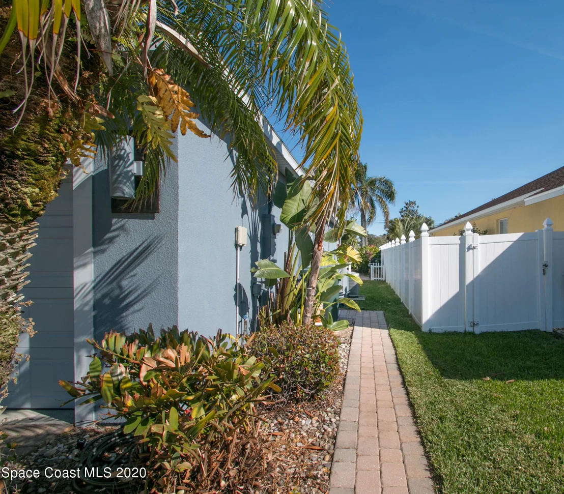 Photo of 1410 Bridgeport Circle