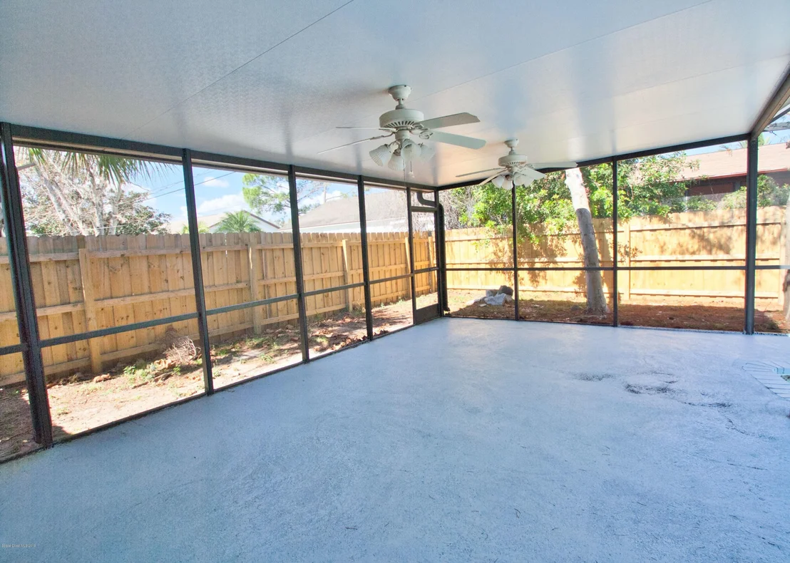 Photo of 878 Kings Post Road