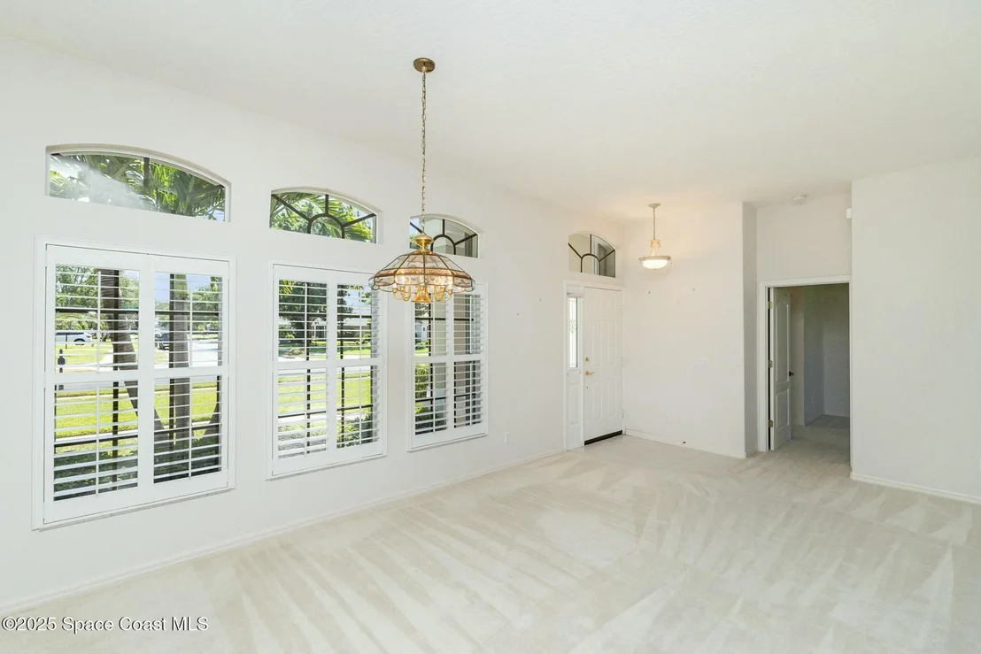 Photo of 6024 Newbury Circle