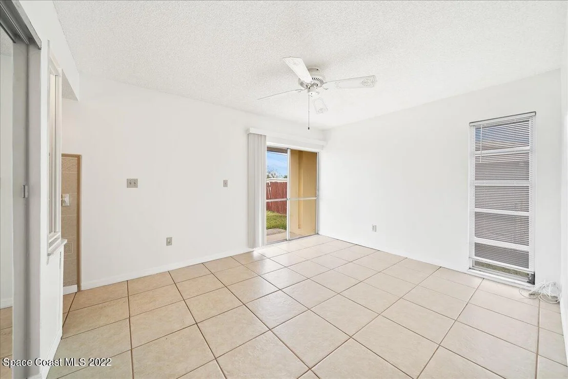 Photo of 752 Bianca Drive NE