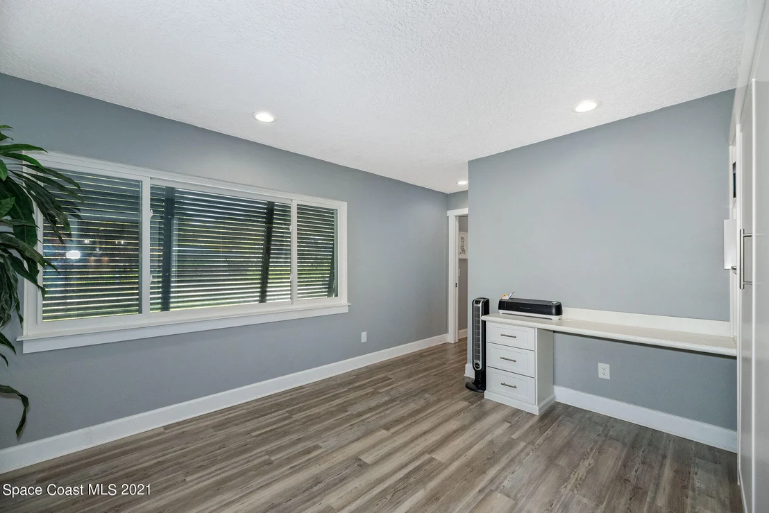 Photo of 211 Melbourne Avenue