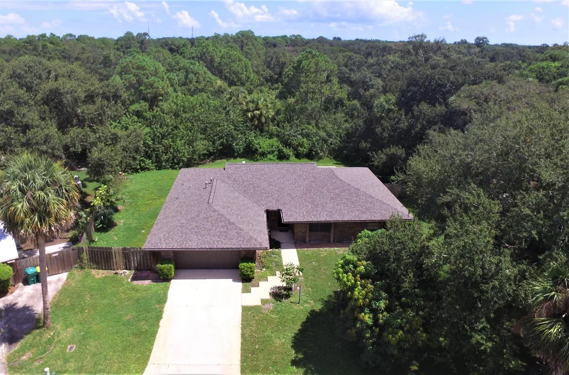 Photo of 1879 Oakwood Trail