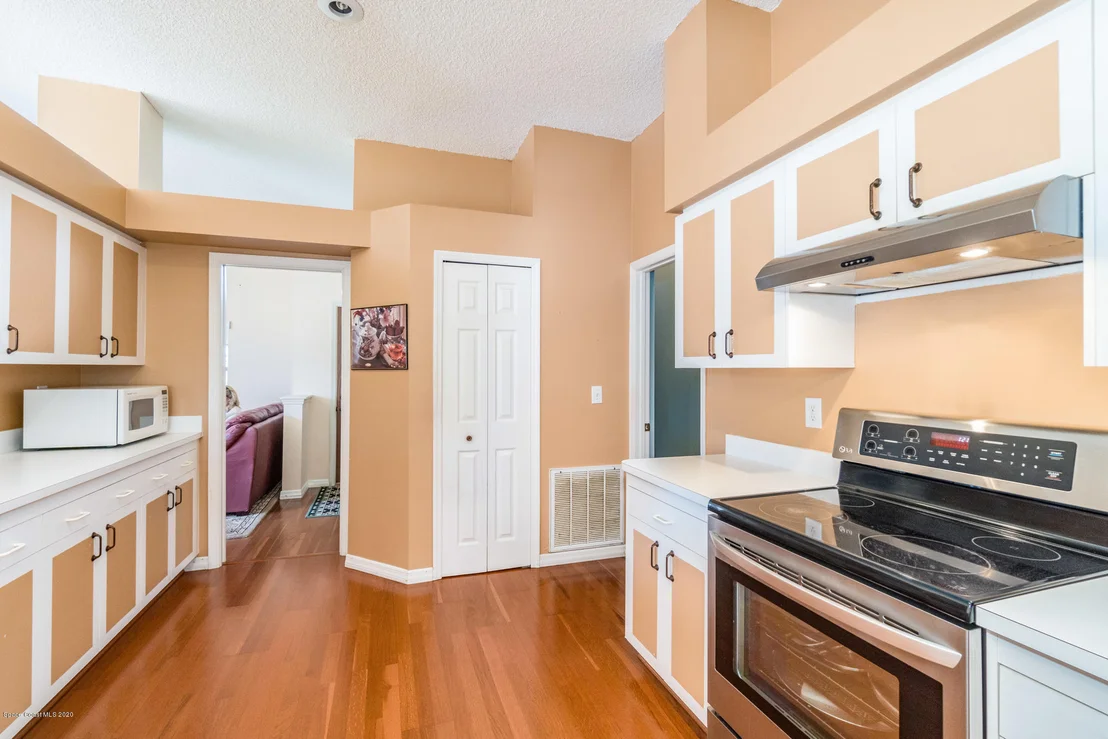 Photo of 7038 Hammock Trace Drive