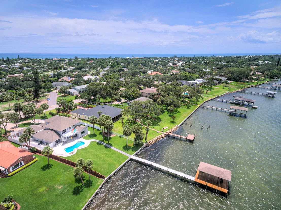 Photo of 300 Riverside Drive