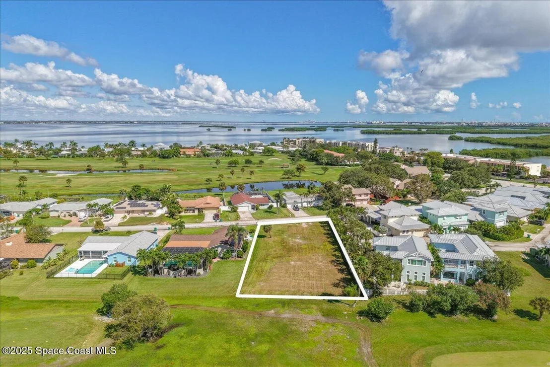 Photo of 10 Fairway Drive