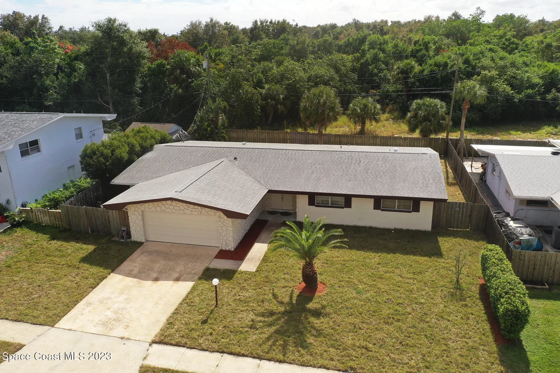 Photo of 383 Chester Drive