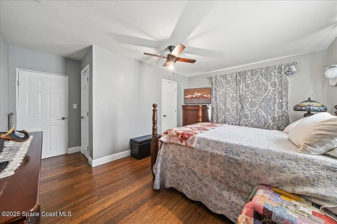 Photo of 4111 Pecan Street