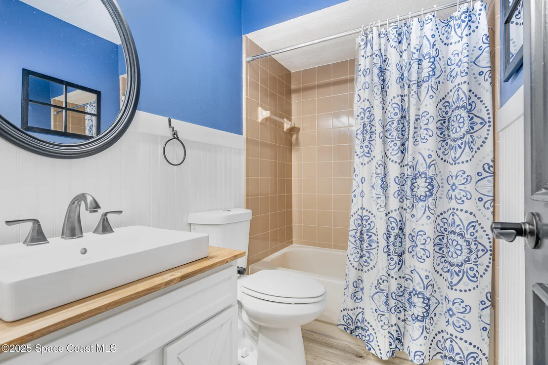 Photo of 4118 Twin Oaks Boulevard