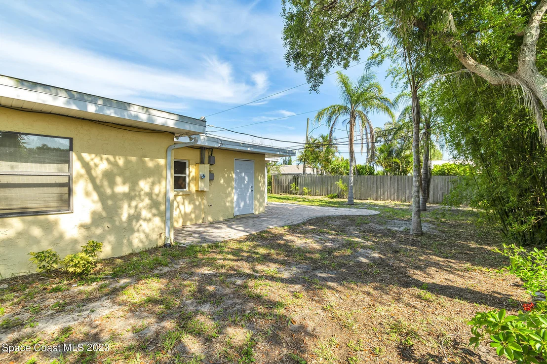 Photo of 325 Cinnamon Drive