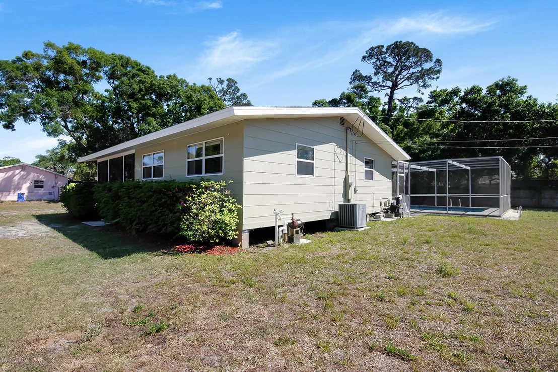 Photo of 1053 Bernice Road