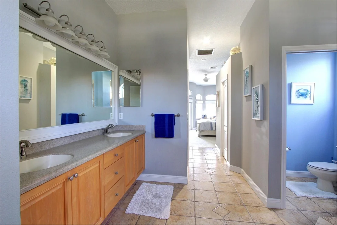 Photo of 1210 Starling Way