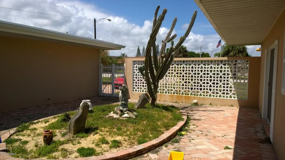 Photo of 1109 Pinetree Drive