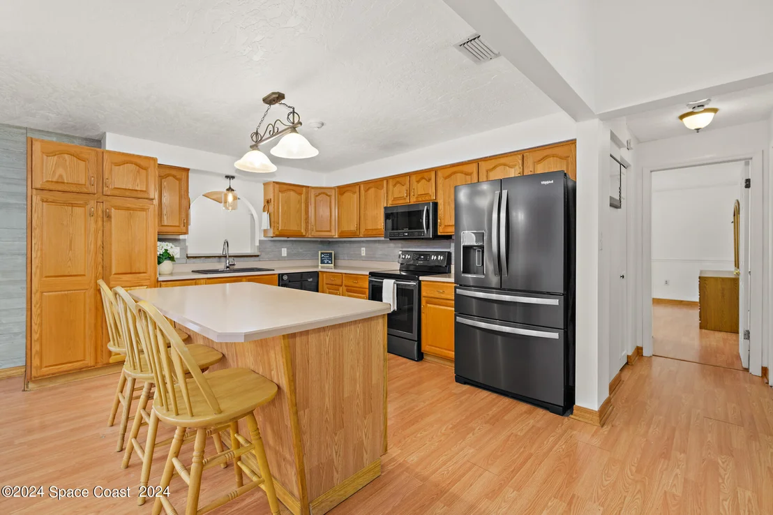 Photo of 3893 Burton Road