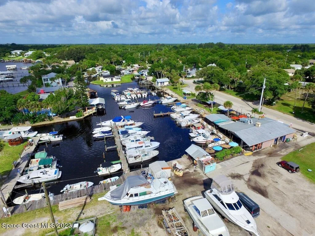 Photo of 9850 Oak