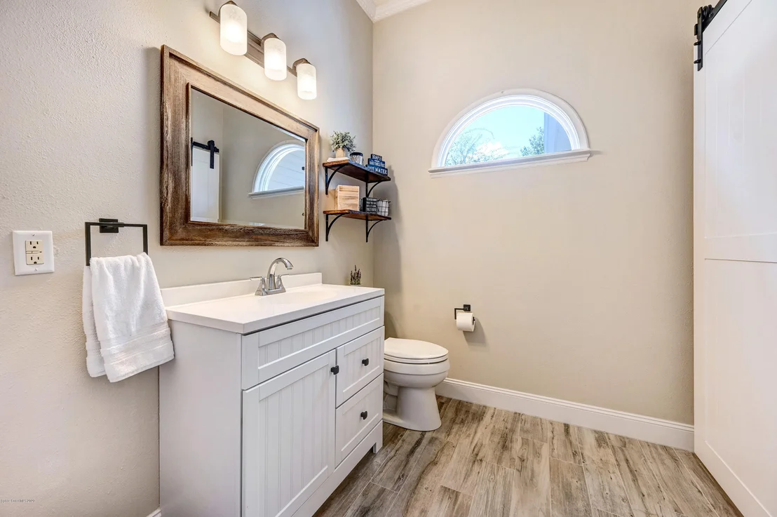 Photo of 120 Oyster Place