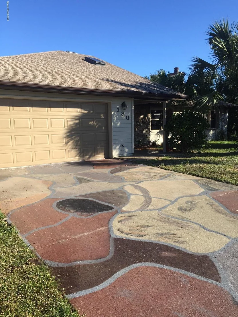 Photo of 180 Cinnamon Drive