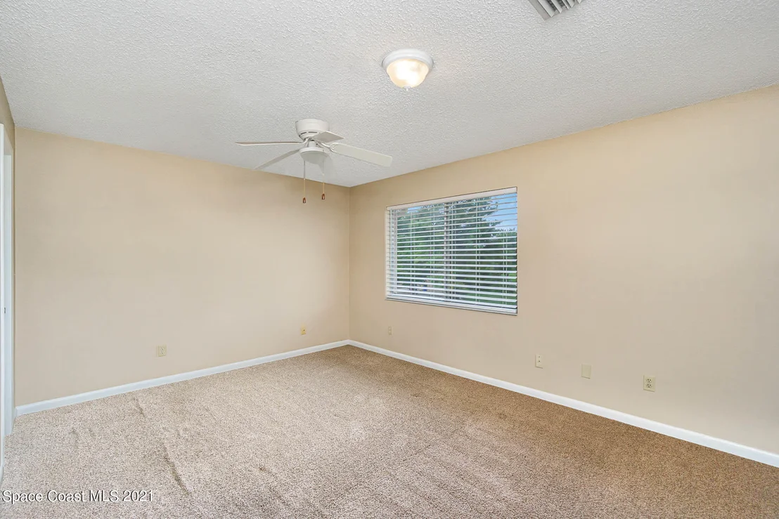 Photo of Unit 27 at 1880 Murrell Road