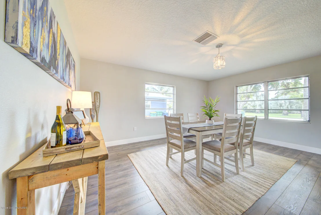 Photo of 1114 Seminole Drive