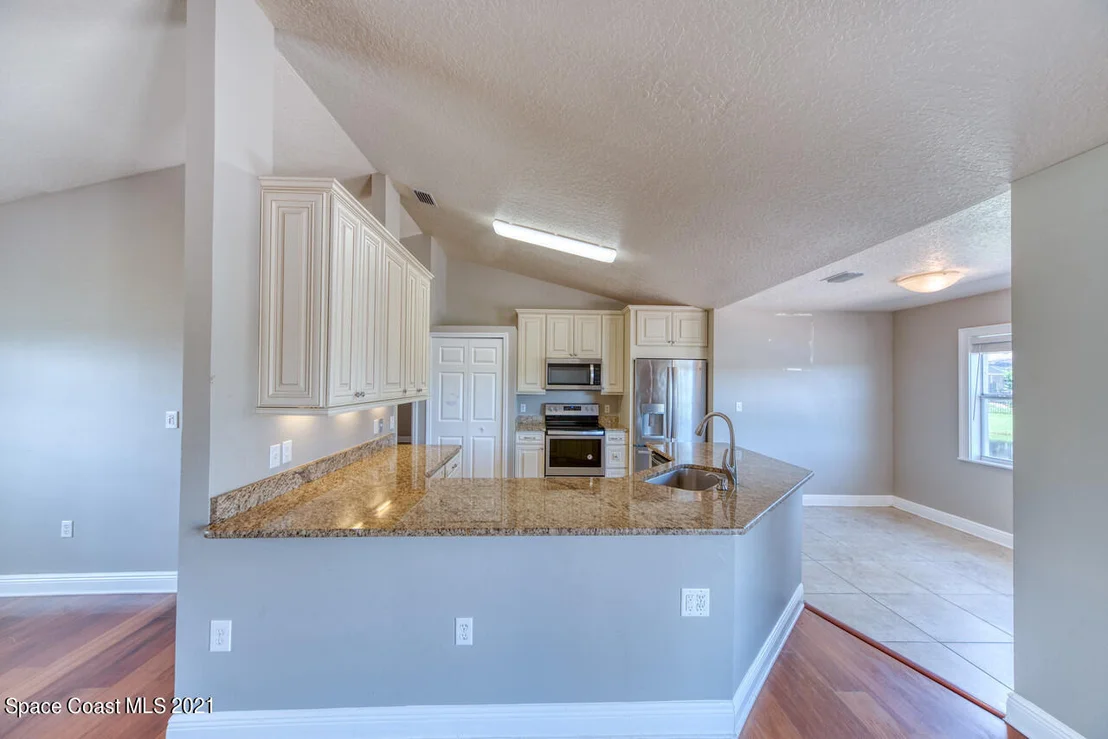 Photo of 5019 Alamanda Drive